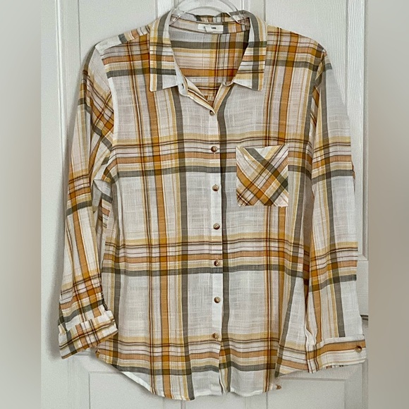 Maurices Tops - Maurices Classic Plaid Blouse